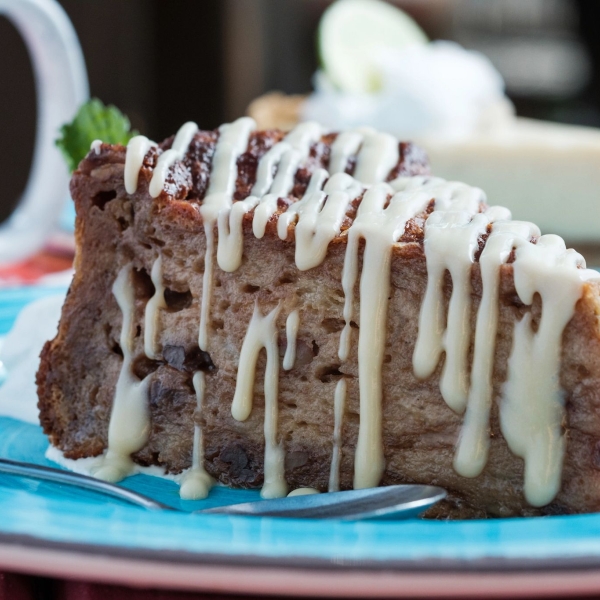 bread pudding dessert at lulu's waterfront restaurant in gulf shores