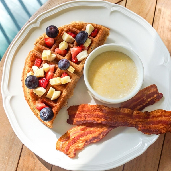 waffles, grits, and bacon breakfast at magnolia springs B&B