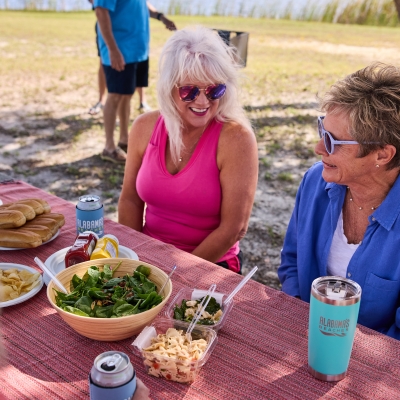 Snowbirds having lunch in the park