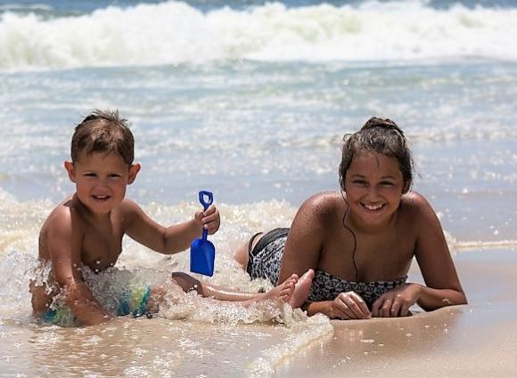 Kids playing in Orange Beach