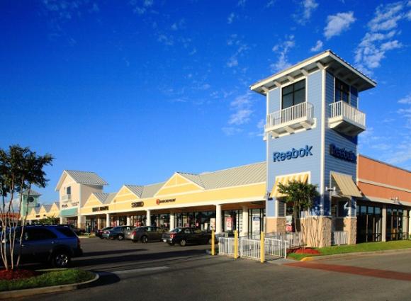 Tanger Outlet
