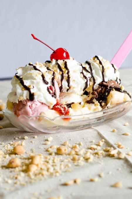Banana Split with cherry